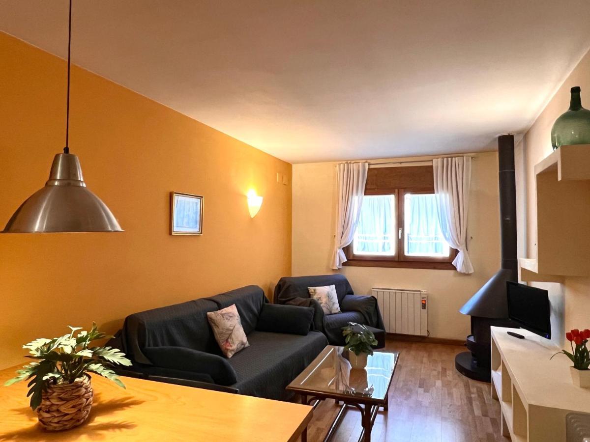 Apartament Boet - Ainet De Cardos - L'Amfitriona Ribera de Cardós المظهر الخارجي الصورة